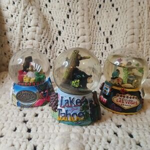 Set of 3 NEVADA Mini Snow Glitter Globes TRAVEL Lot Las Vegas Lake Tahoe Bears